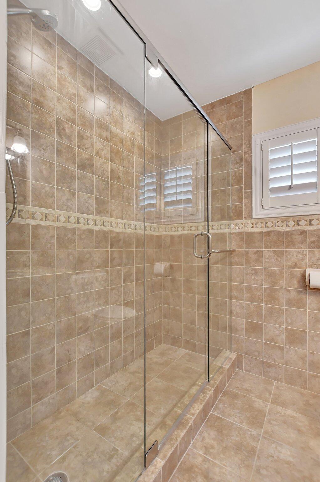 9032 Southwest 1st Street Boca Raton, FL 33428 - Photo 25 of 37 28-web-or-mls-DSC_1271