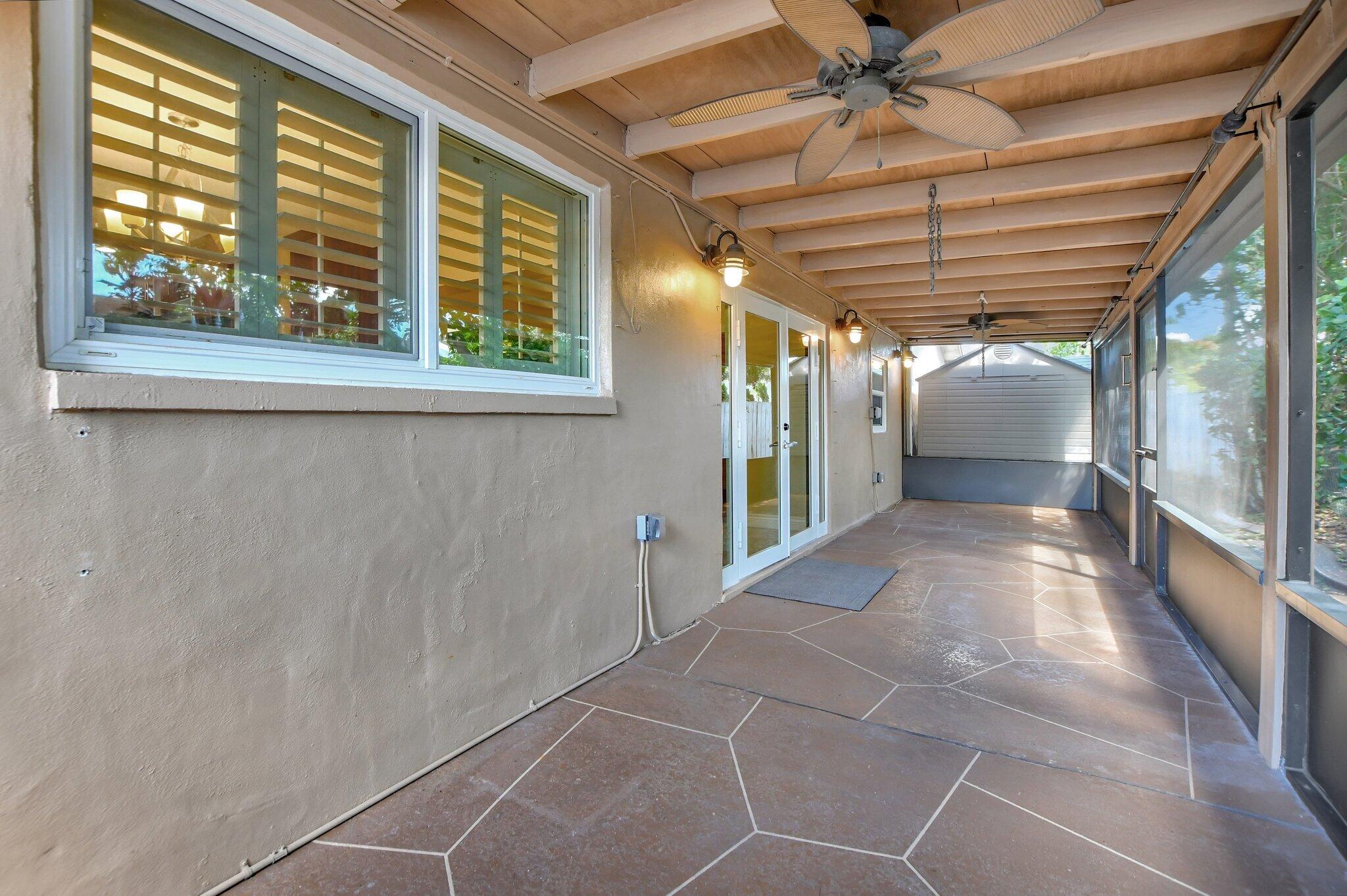 9032 Southwest 1st Street Boca Raton, FL 33428 - Photo 32 of 37 35-web-or-mls-DSC_1226