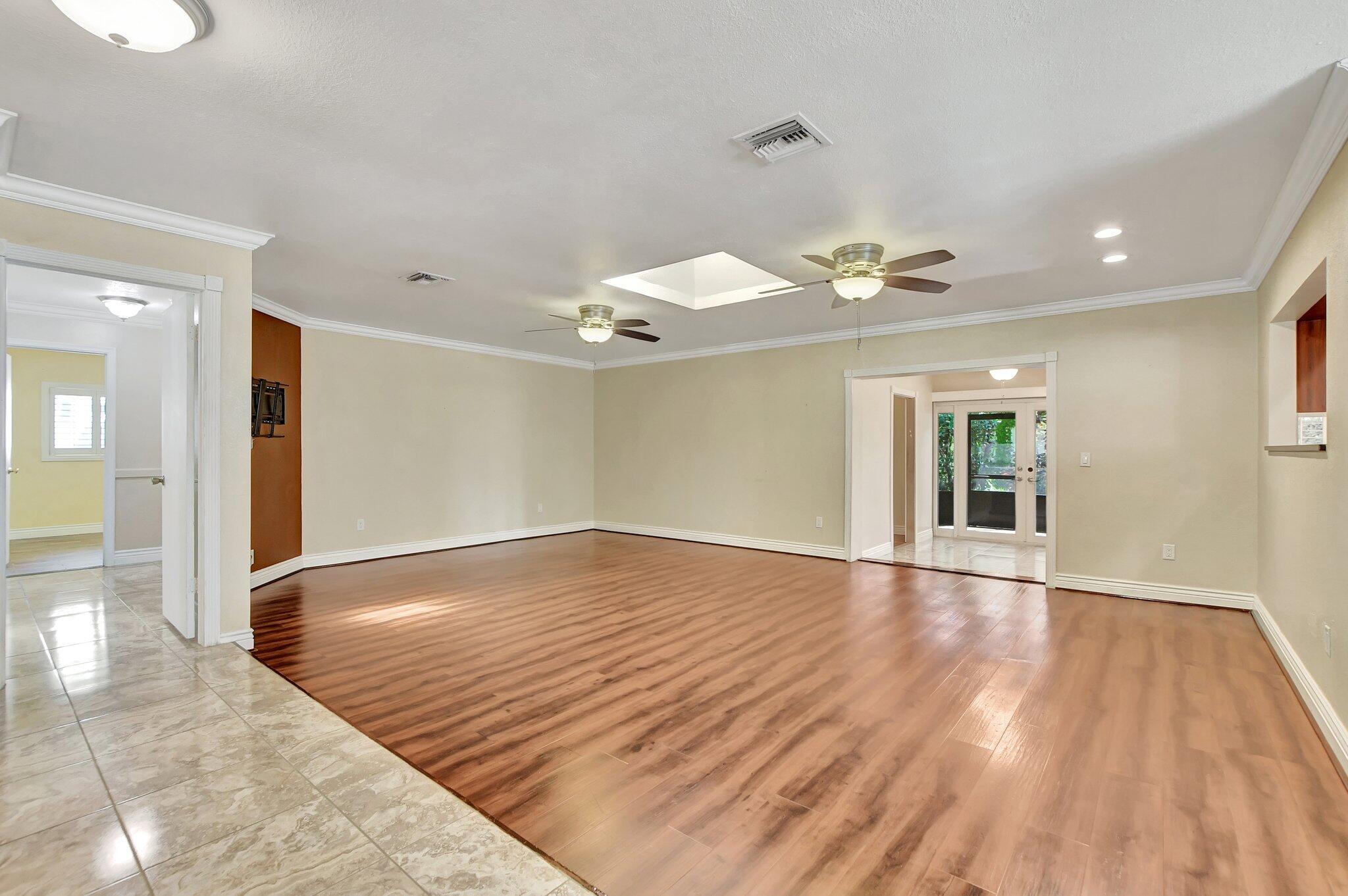 9032 Southwest 1st Street Boca Raton, FL 33428 - Photo 6 of 37 9-web-or-mls-DSC_1156