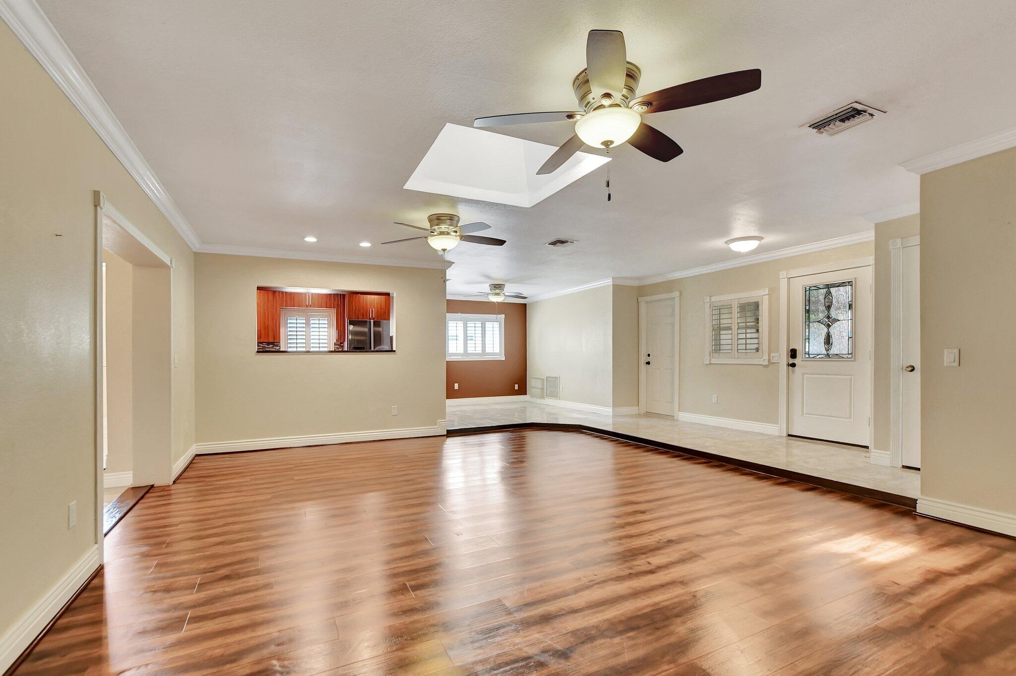 9032 Southwest 1st Street Boca Raton, FL 33428 - Photo 8 of 37 11-web-or-mls-DSC_1166