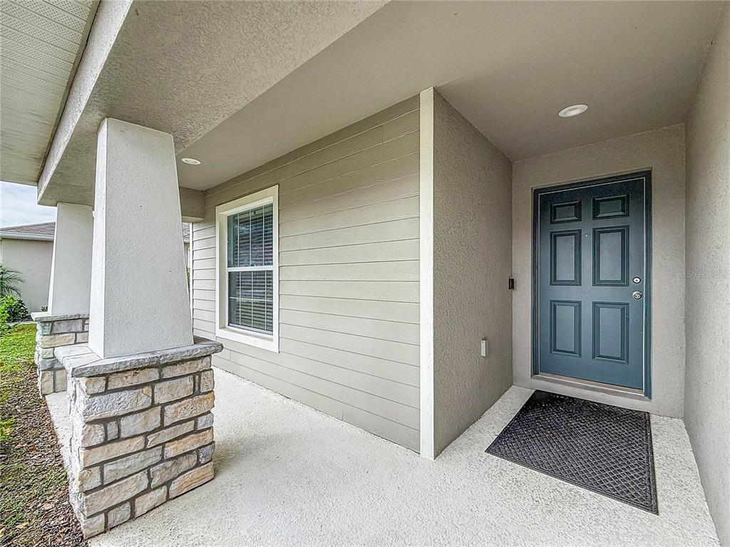 6945 Gideon Circle Zephyrhills, FL 33541 - Photo 2 of 45