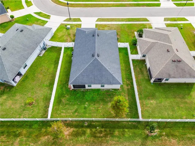 $2,400 | 6945 Gideon Circle, Zephyrhills, FL 33541