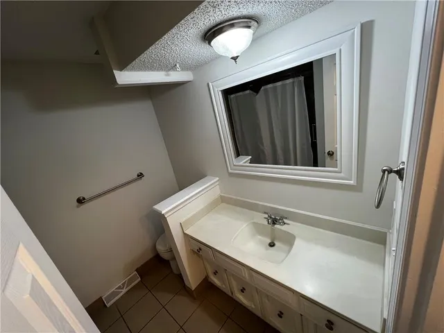 $249,900 | 2106 Southwest Still Meadows Lane, Blue Springs, MO 64015