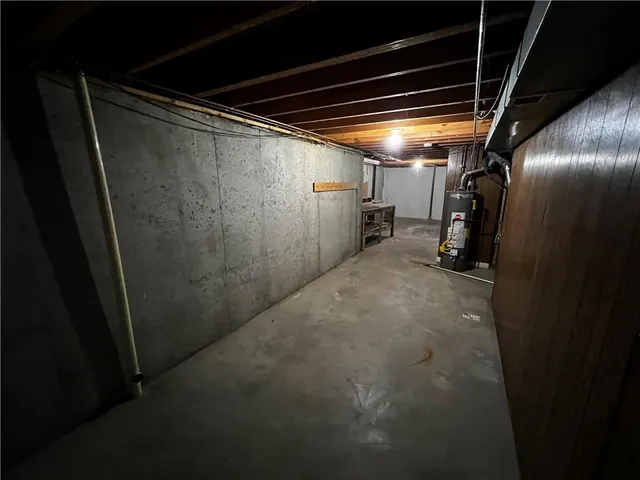 $249,900 | 2106 Southwest Still Meadows Lane, Blue Springs, MO 64015