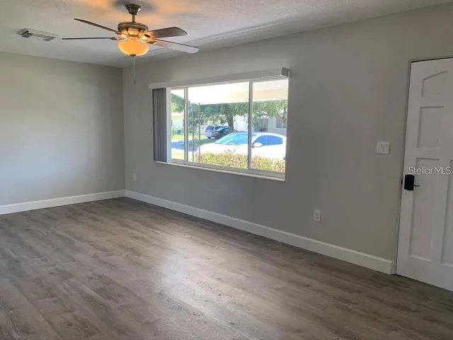 $1,900 | 4509 Seminole Street, Bradenton, FL 34207