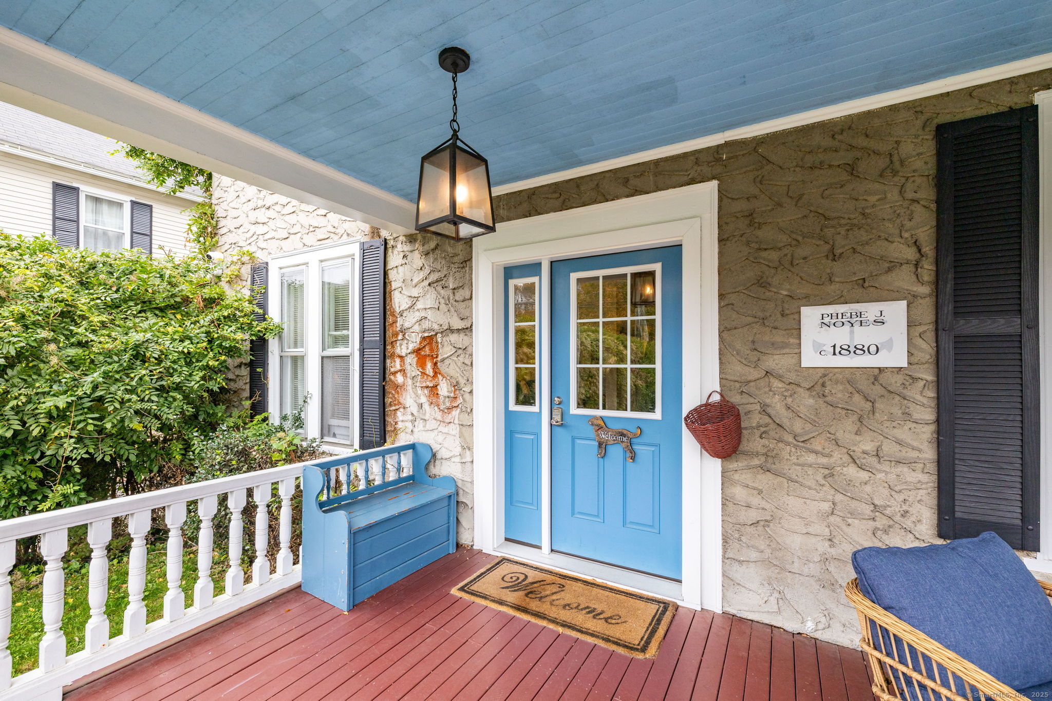 8 Pearl Street Groton, CT 06355 - Photo 7 of 40