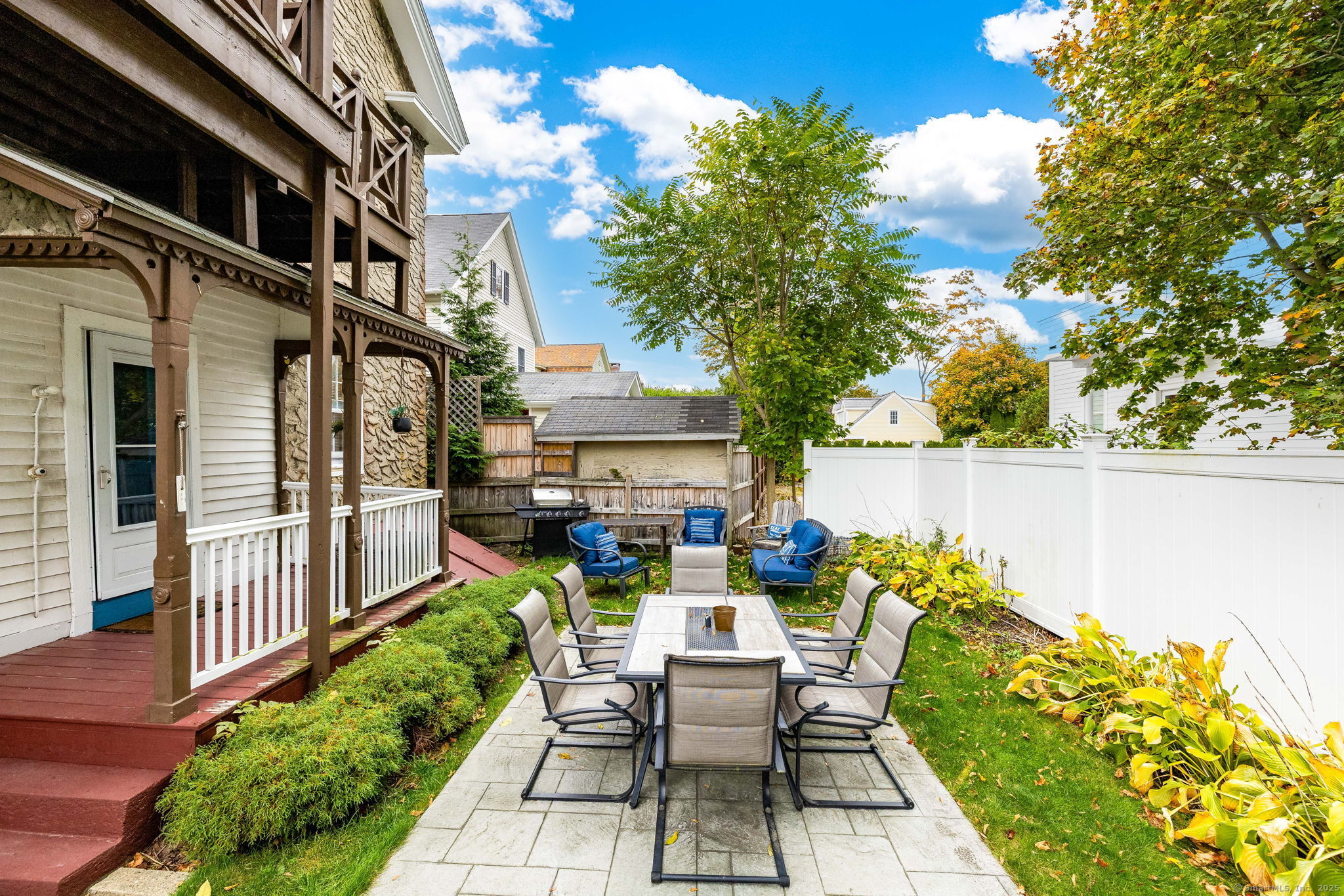 8 Pearl Street Groton, CT 06355 - Photo 10 of 40