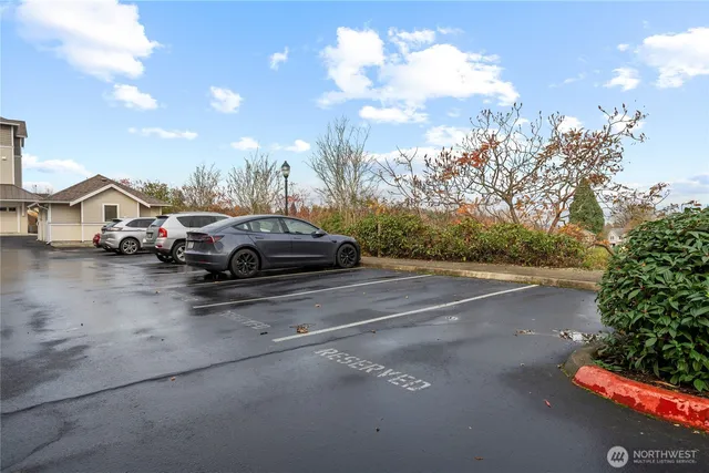 $240,000 | 2840 Southwest Raymond Street, Unit 203, Seattle, WA 98126