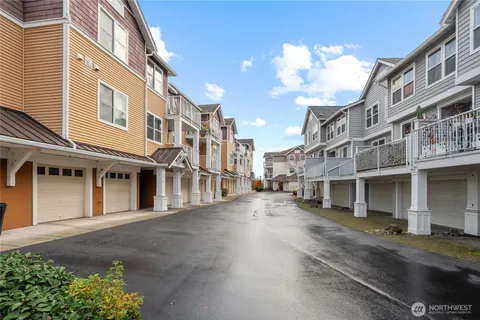 $240,000 | 2840 Southwest Raymond Street, Unit 203, Seattle, WA 98126