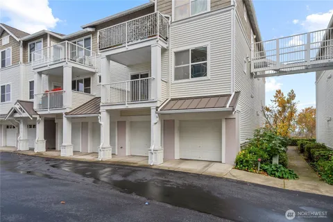 $240,000 | 2840 Southwest Raymond Street, Unit 203, Seattle, WA 98126