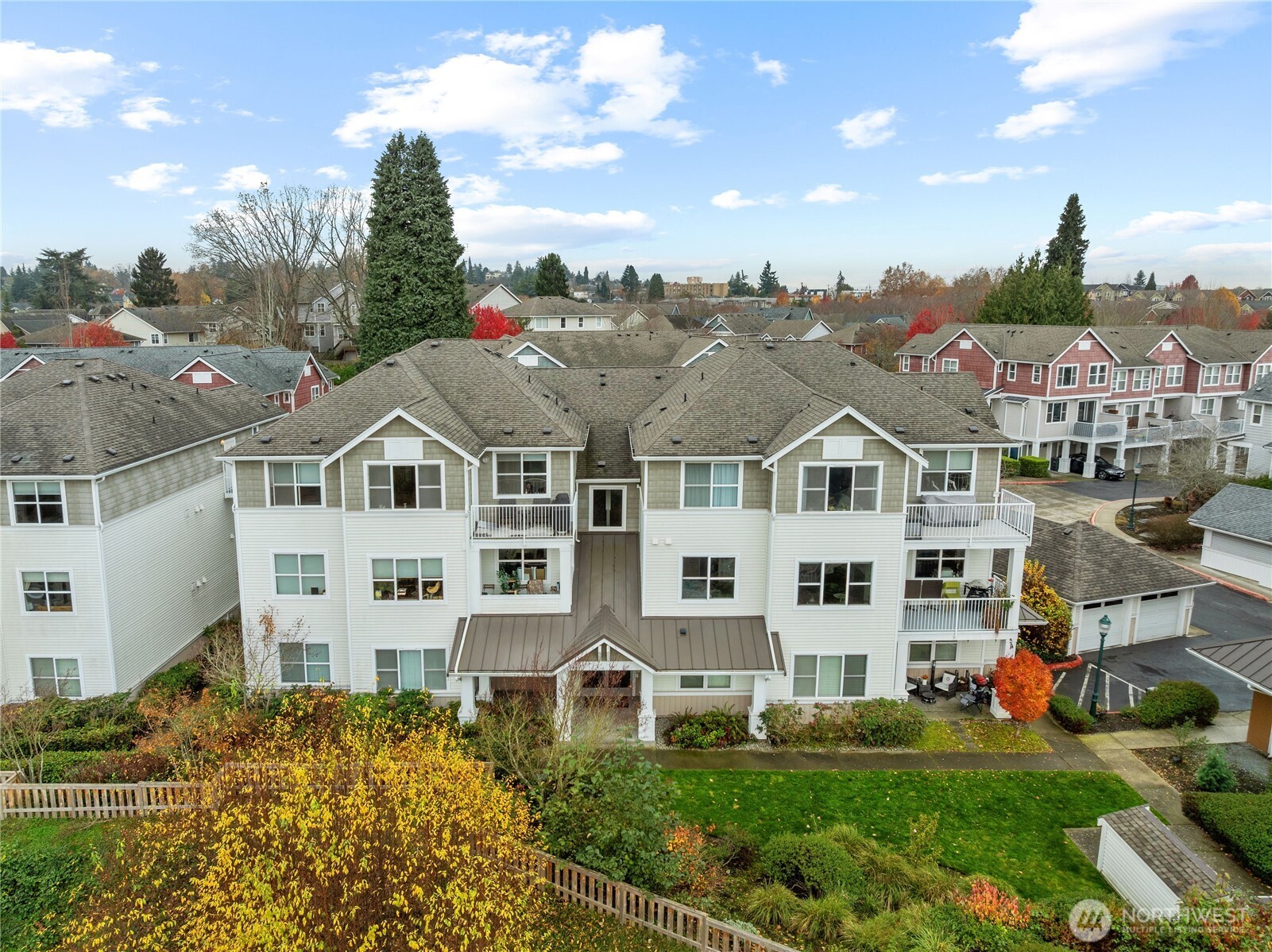 2840 Southwest Raymond Street, Unit 203 Seattle, WA 98126 - Photo 36 of 39