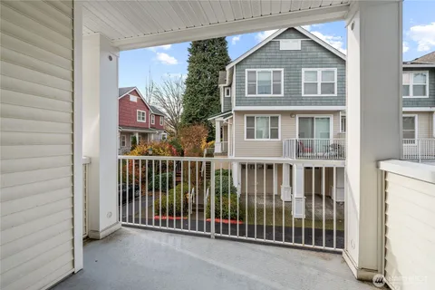 $240,000 | 2840 Southwest Raymond Street, Unit 203, Seattle, WA 98126