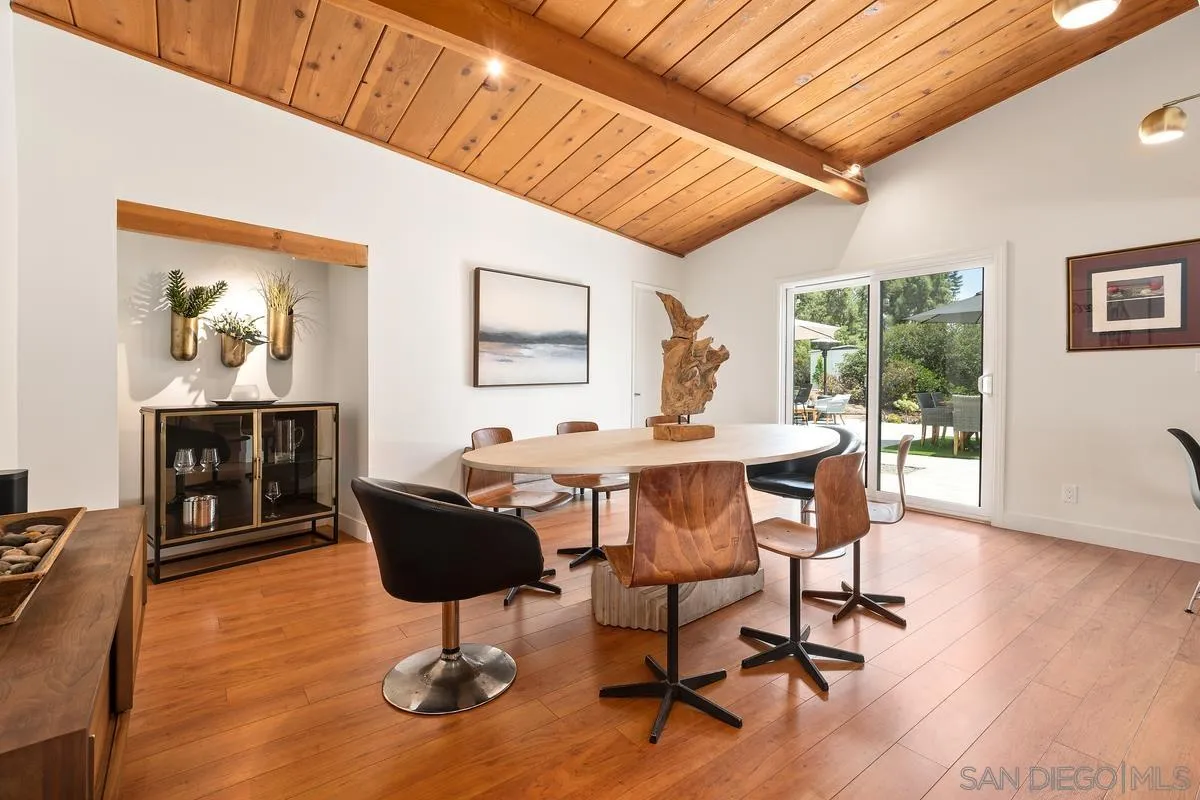 465 Glencrest Drive Solana Beach, CA 92075 - Photo 11 of 28 a view of a livingroom with furniture and a potted plant