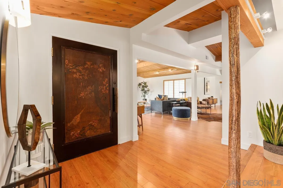 465 Glencrest Drive Solana Beach, CA 92075 - Photo 4 of 28 a view of a living room and dining room
