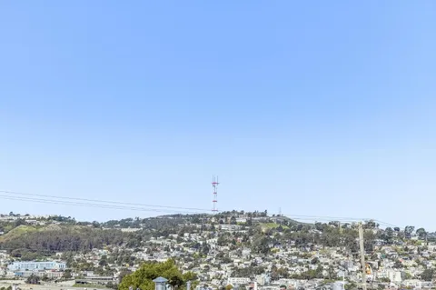 $948,000 | 89 Athens Street, San Francisco, CA 94112