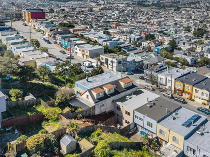 $948,000 | 89 Athens Street, San Francisco, CA 94112