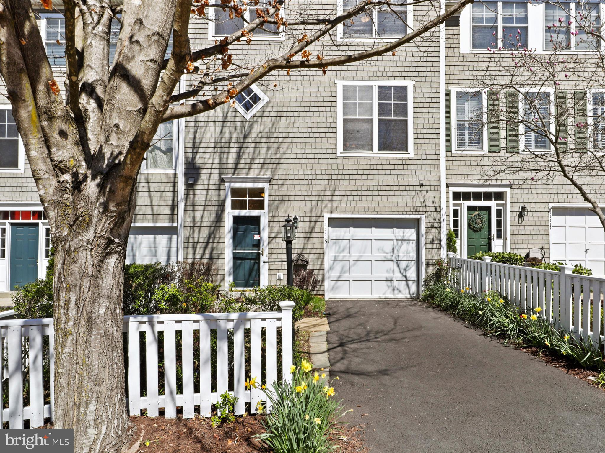 11115 Little Compton Drive Reston, VA 20191 - Photo 3 of 63 Gallery Image 3