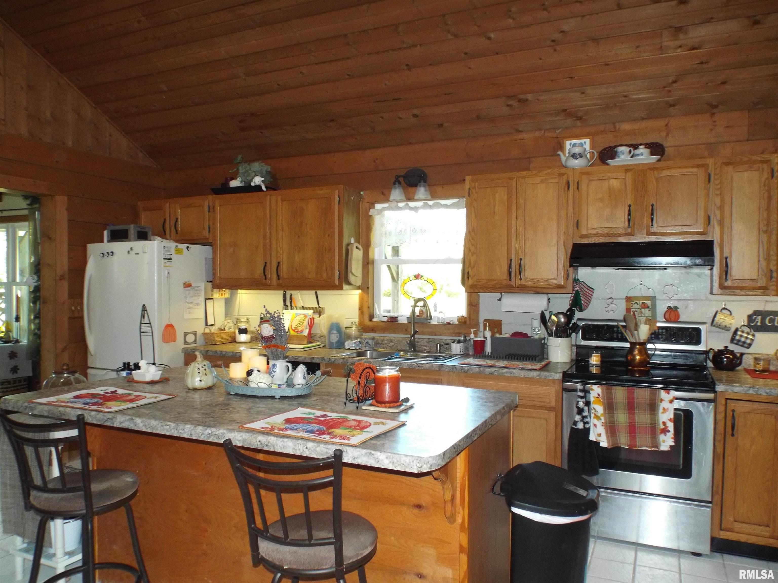 2495 North Reed Station Road Carbondale, IL 62901 - Photo 15 of 52