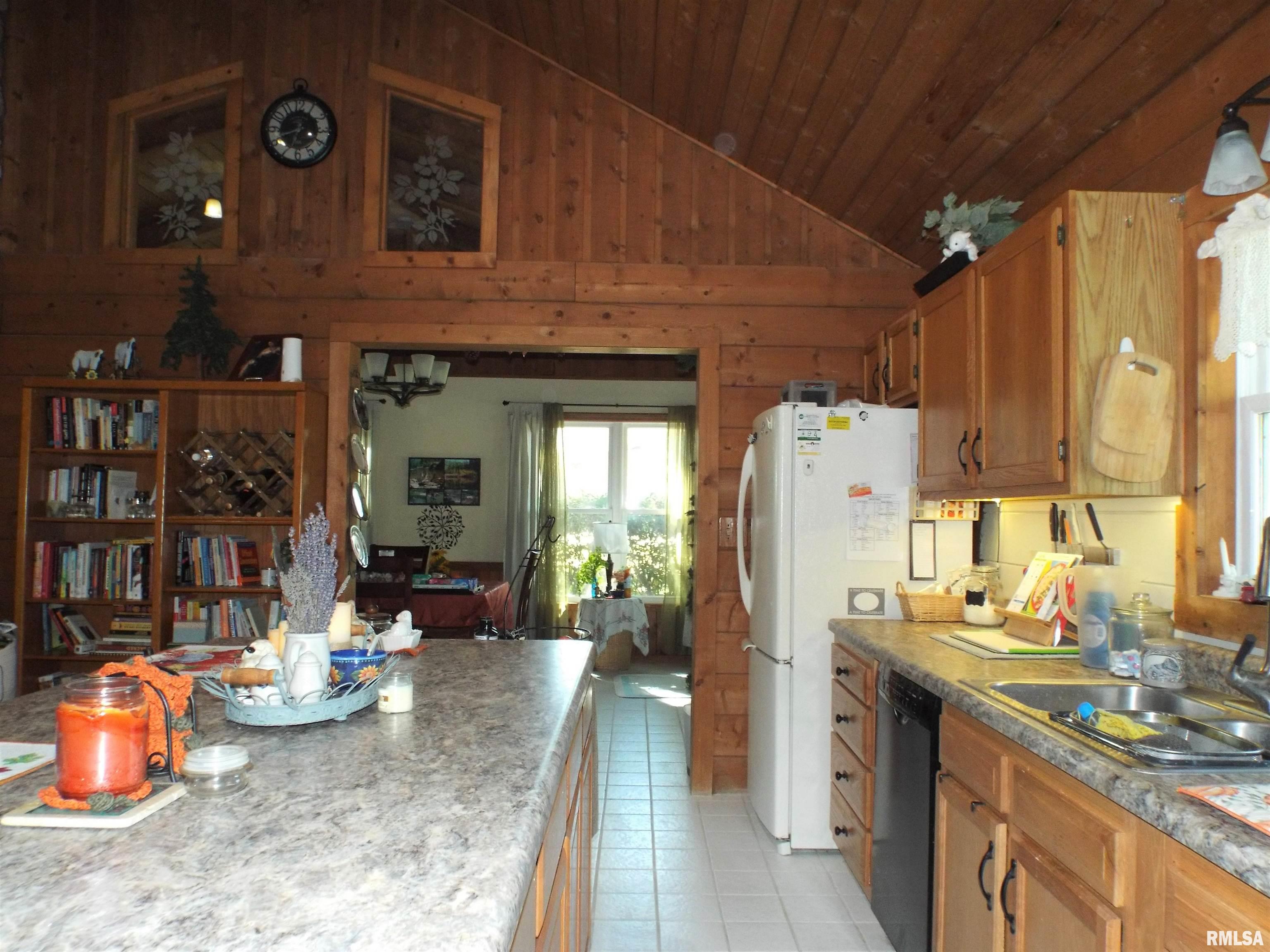 2495 North Reed Station Road Carbondale, IL 62901 - Photo 4 of 52