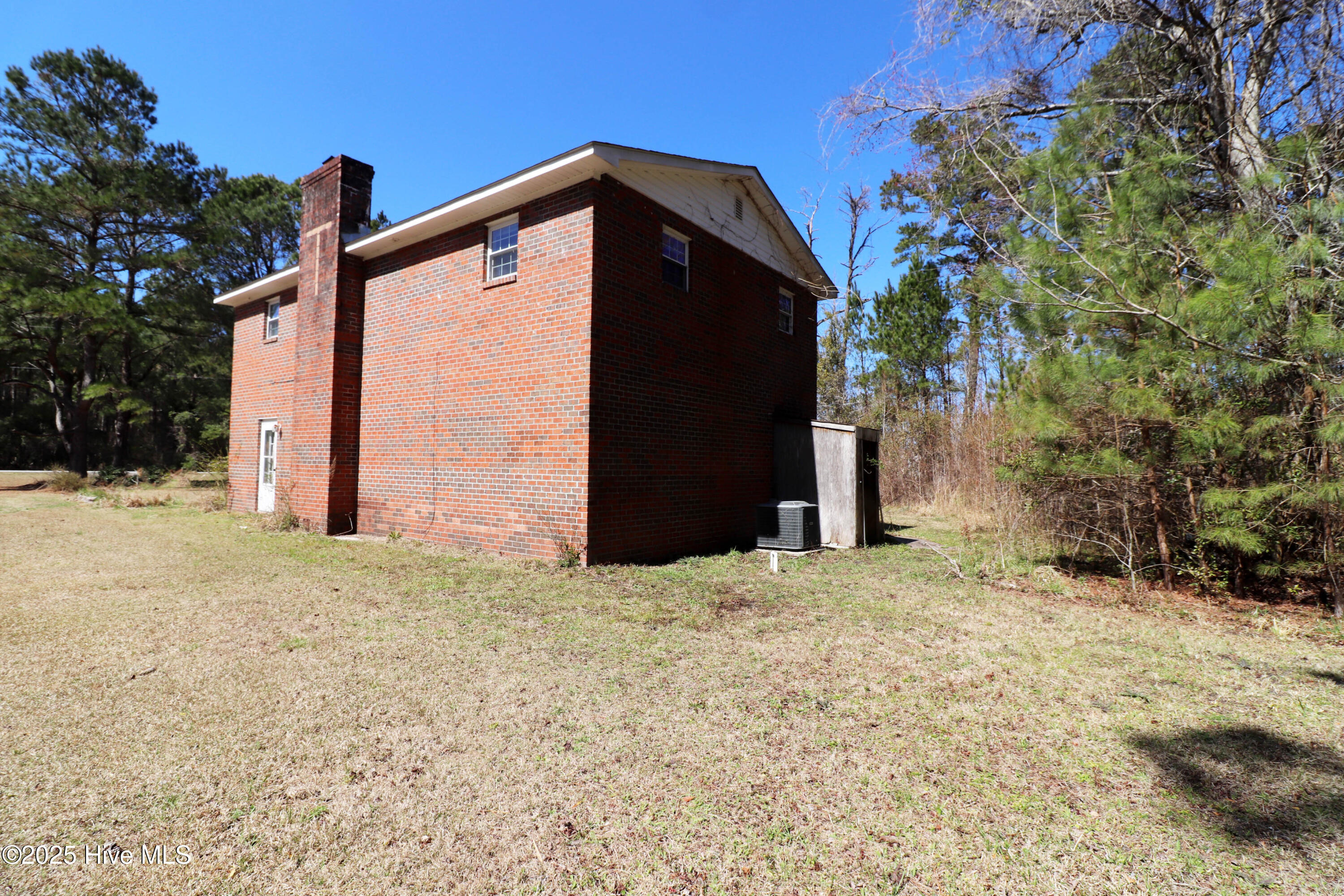 202 Ferry Road Havelock, NC 28532 - Photo 3 of 32 Ext 3