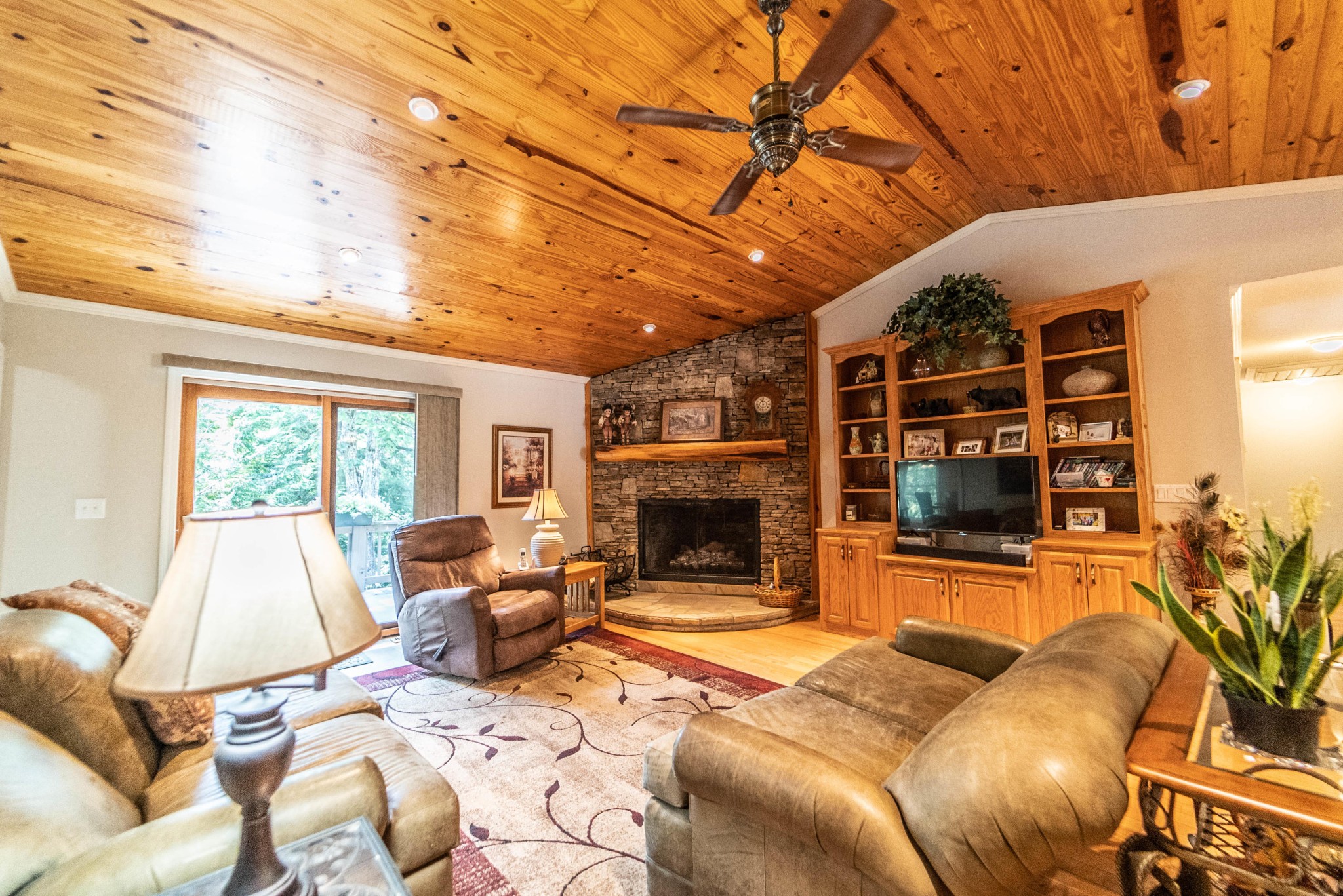 251 Lewis Road Crossville, TN 38572 - Photo 4 of 40 Gallery Image 4