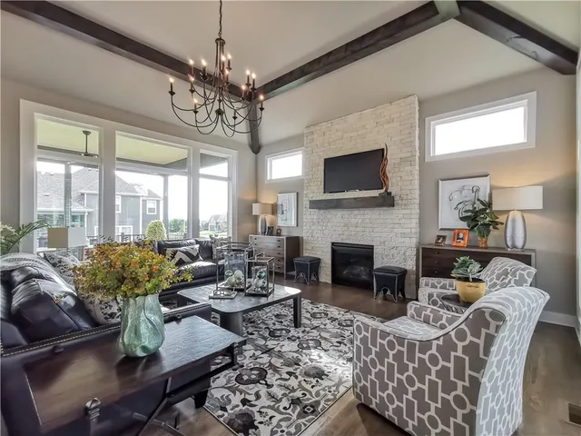 $2,058,900 | 15915 Glenfinnan Way, Belton, MO 64012