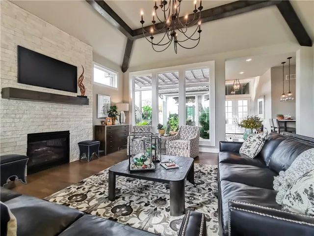 $2,058,900 | 15915 Glenfinnan Way, Belton, MO 64012