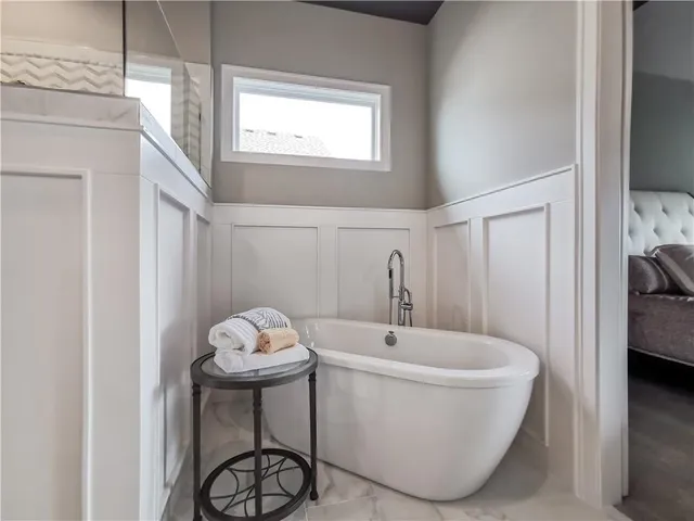 $2,058,900 | 15915 Glenfinnan Way, Belton, MO 64012