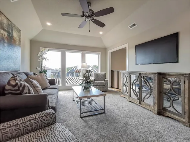 $2,058,900 | 15915 Glenfinnan Way, Belton, MO 64012