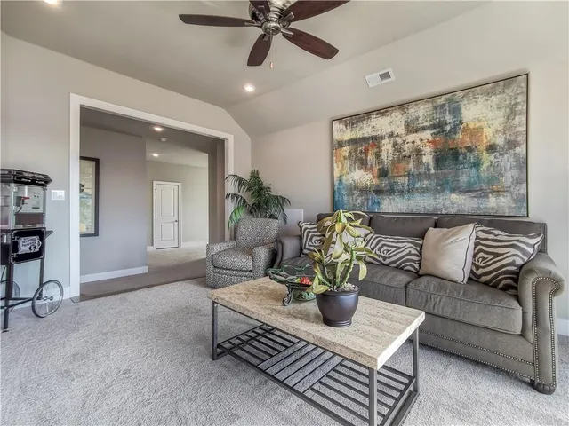 $2,058,900 | 15915 Glenfinnan Way, Belton, MO 64012