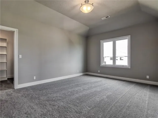 $2,058,900 | 15915 Glenfinnan Way, Belton, MO 64012