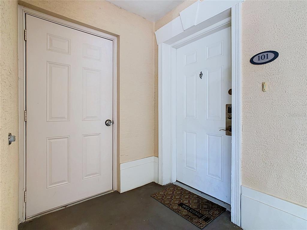 1358 Centre Ct Ridge Drive, Unit 101 Reunion, FL 34747 - Photo 4 of 35
