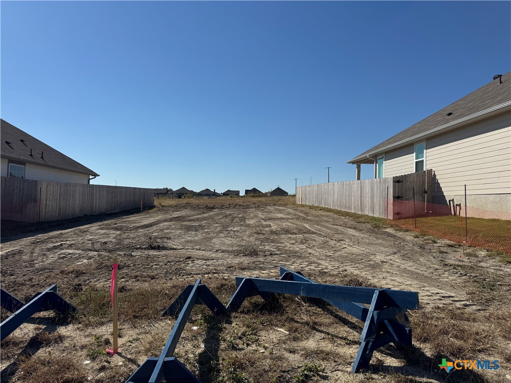 a view of an outdoor space