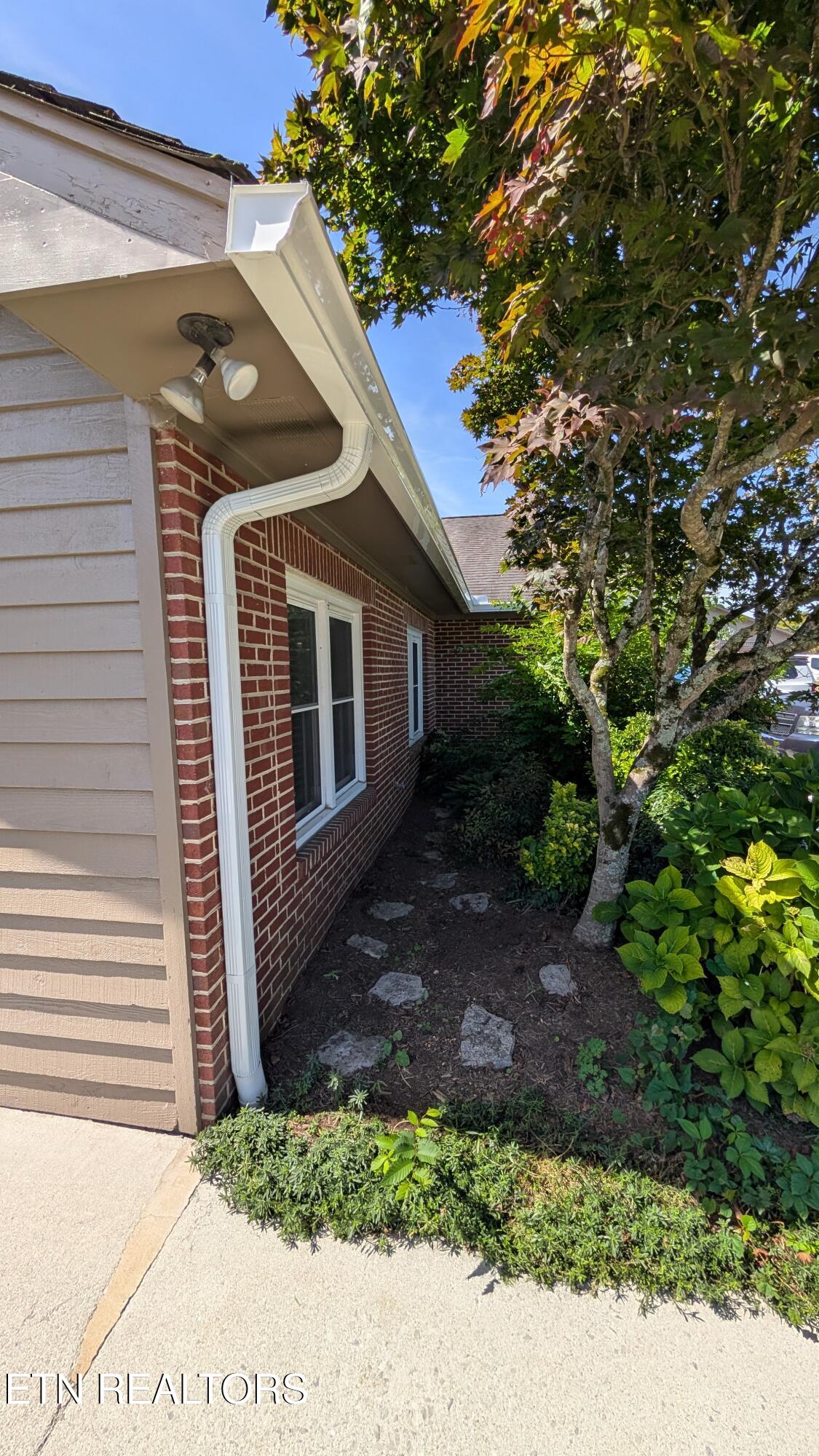 18 Rivers Court Oak Ridge, TN 37830 - Photo 24 of 27 PXL_20250828_155109996.MP