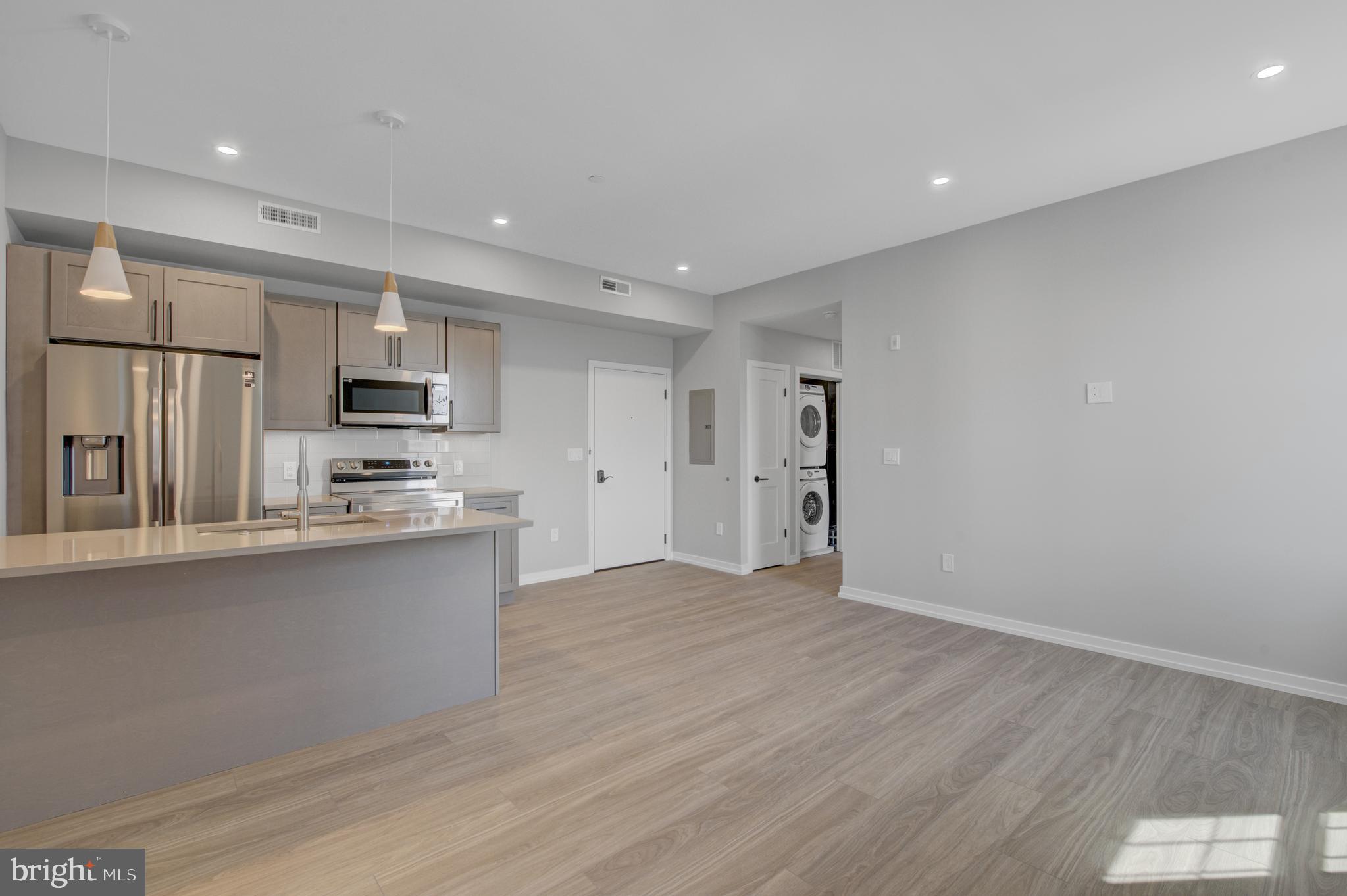 2445 Innovator Way, Unit 3E Philadelphia, PA 19146 - Photo 6 of 16