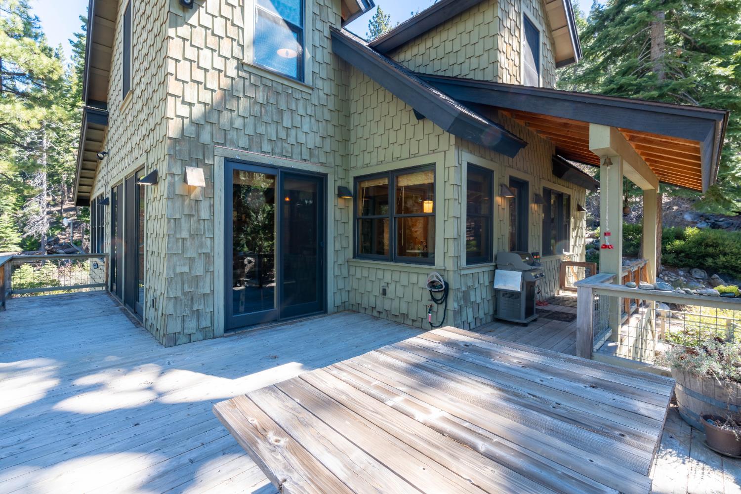 710 Fallen Leaf Road South Lake Tahoe, CA 96150 - Photo 8 of 37