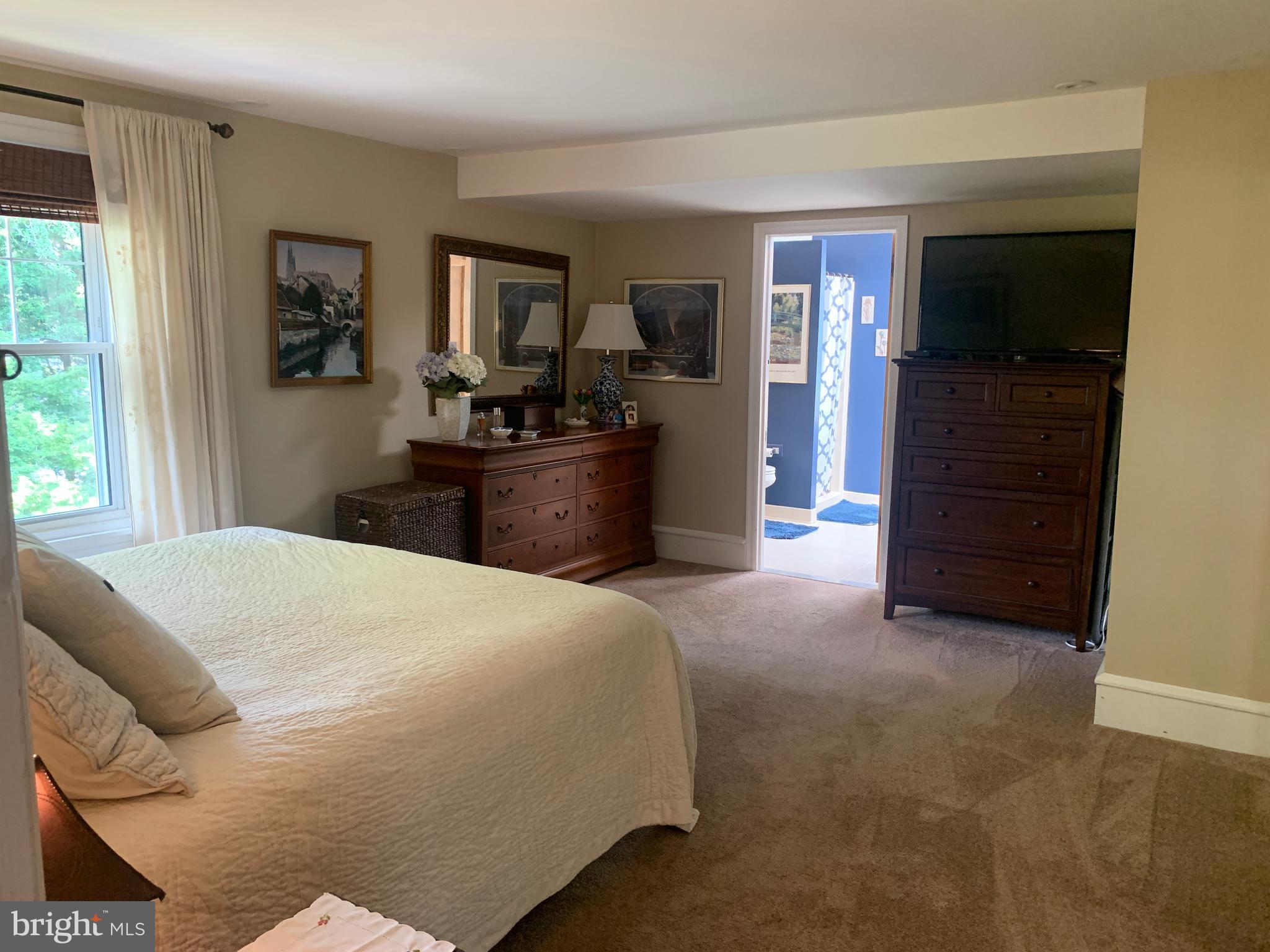 65 South Rolling Road Springfield, PA 19064 - Photo 42 of 70 Primary Bedroom Suite