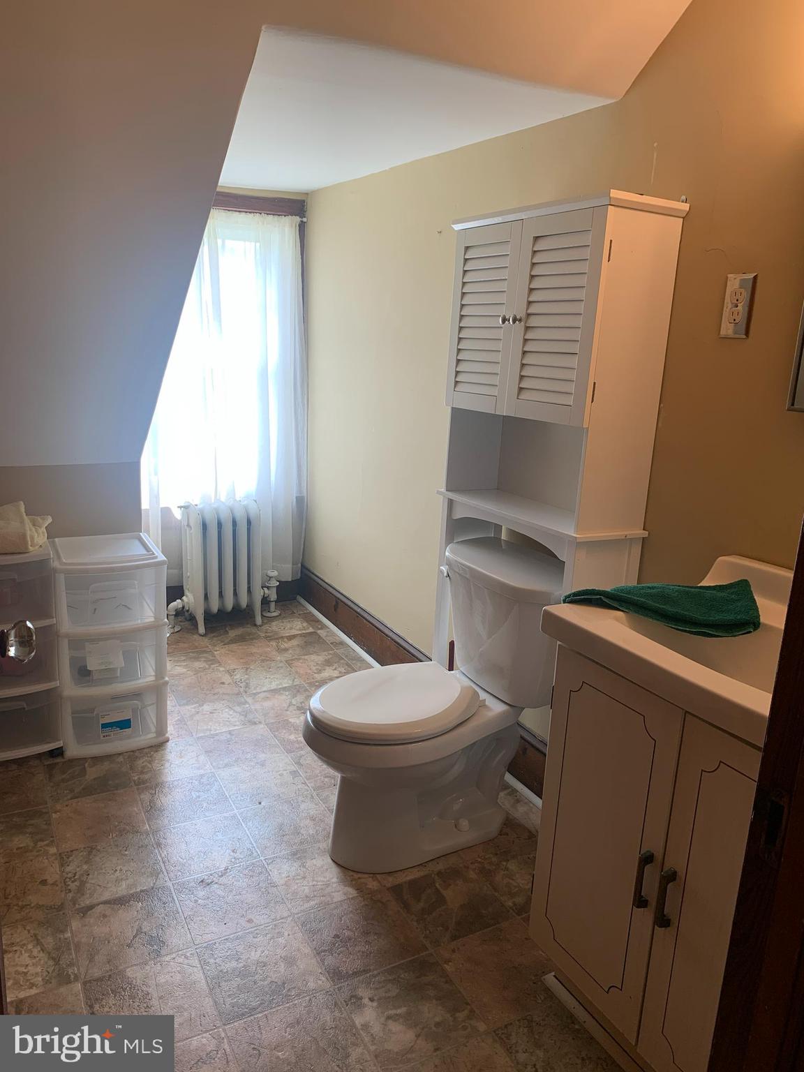 65 South Rolling Road Springfield, PA 19064 - Photo 60 of 70 Hall Bath