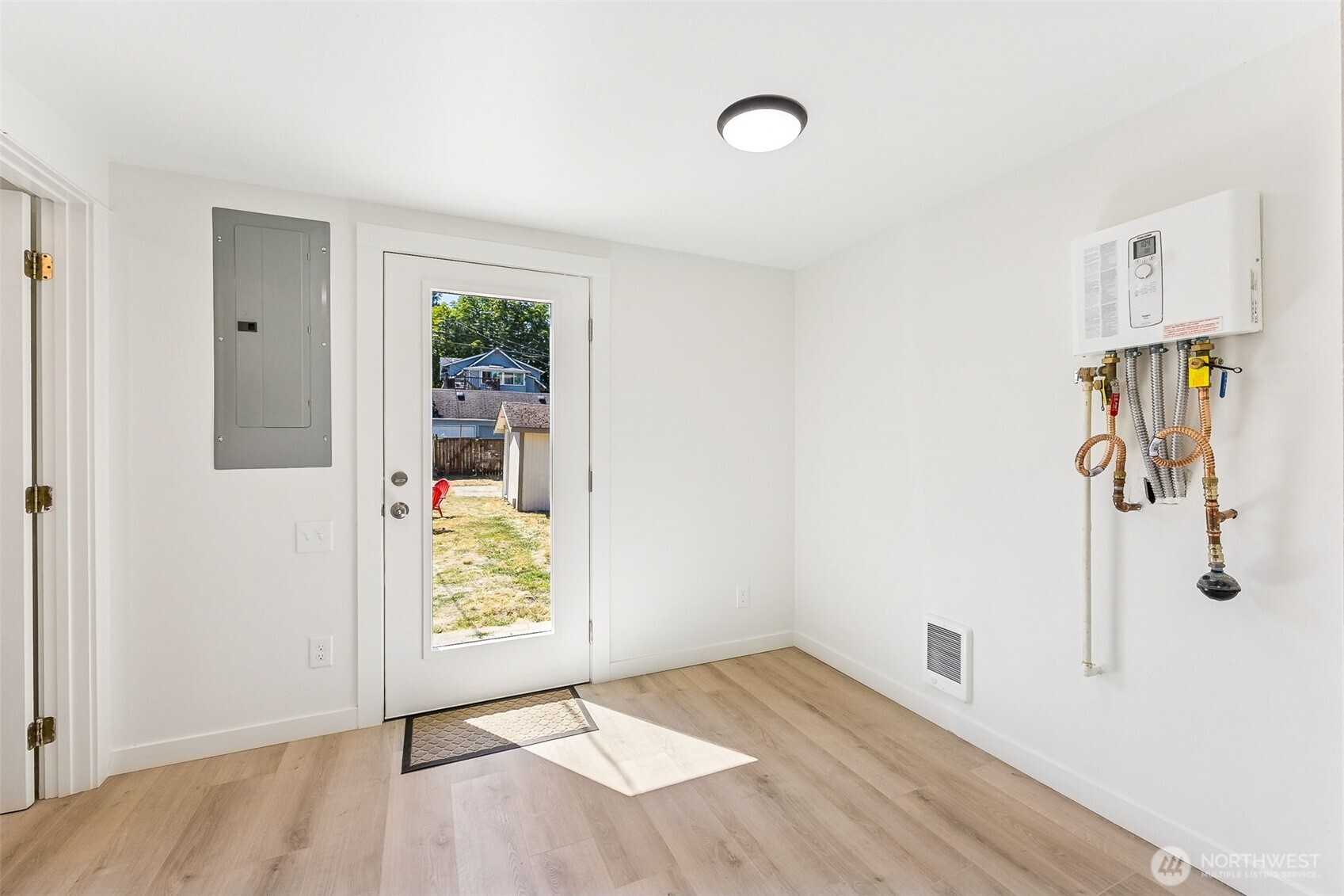 930 South M Street Tacoma, WA 98405 - Photo 16 of 33