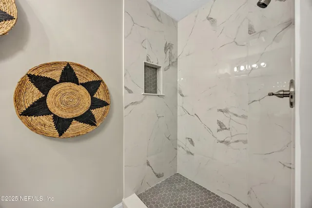 $195,000 | 5260 Collins Road, Unit 907, Jacksonville, FL 32244