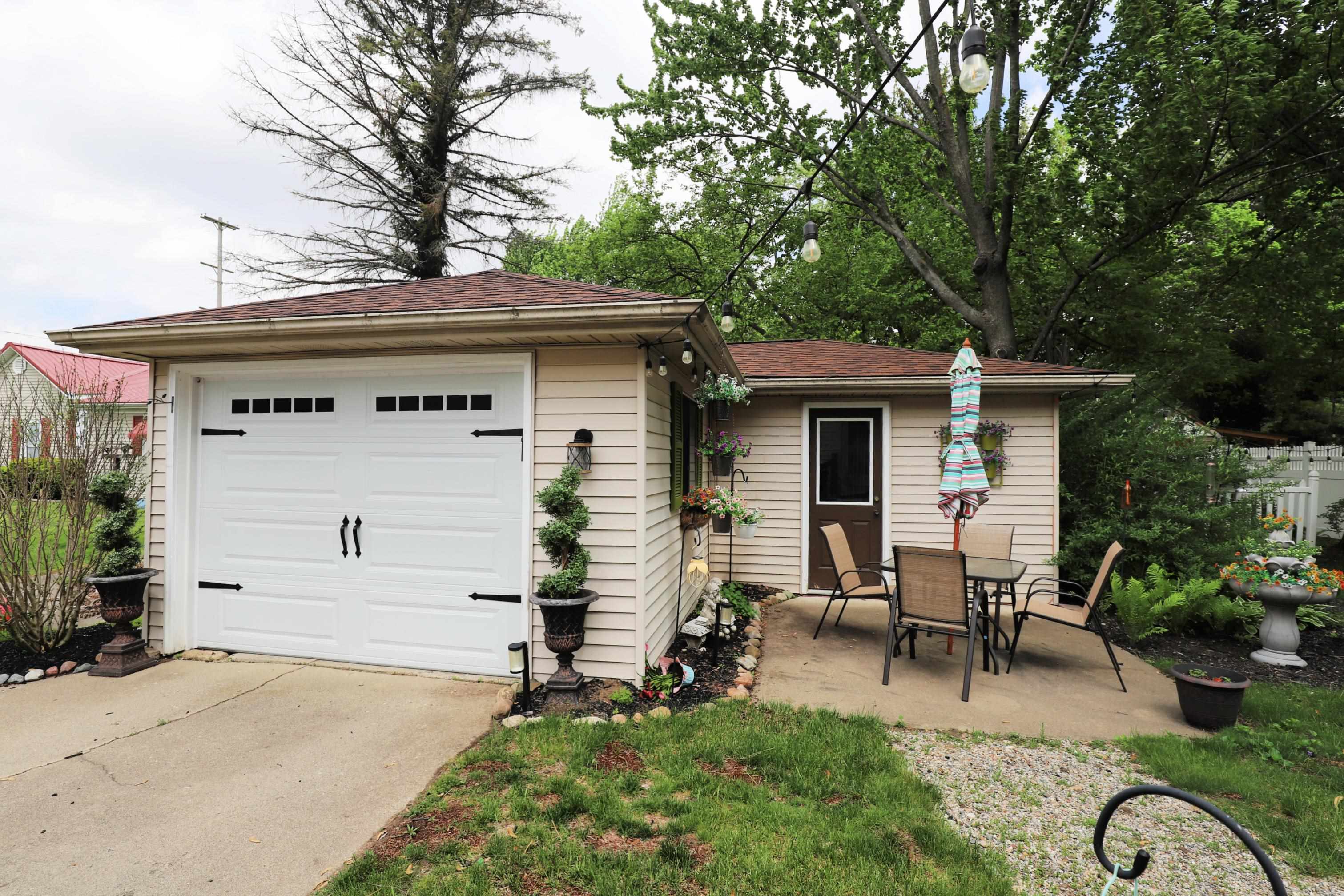 9409 Butternut Street New Lothrop, MI 48460 - Photo 20 of 26