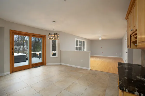 $995,000 | 10 Quarry Road, Hooksett, NH 03106