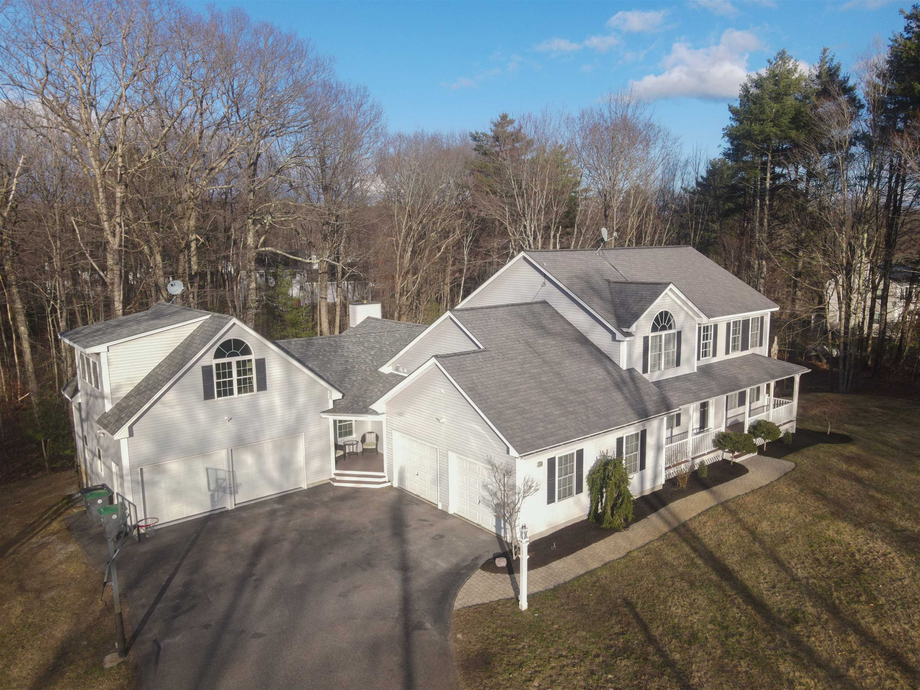 10 Quarry Road Hooksett, NH 03106 - Photo 2 of 59