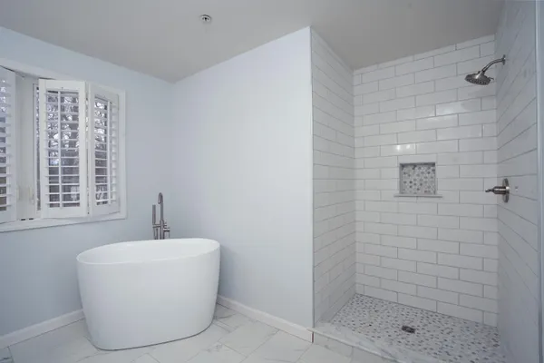 $995,000 | 10 Quarry Road, Hooksett, NH 03106
