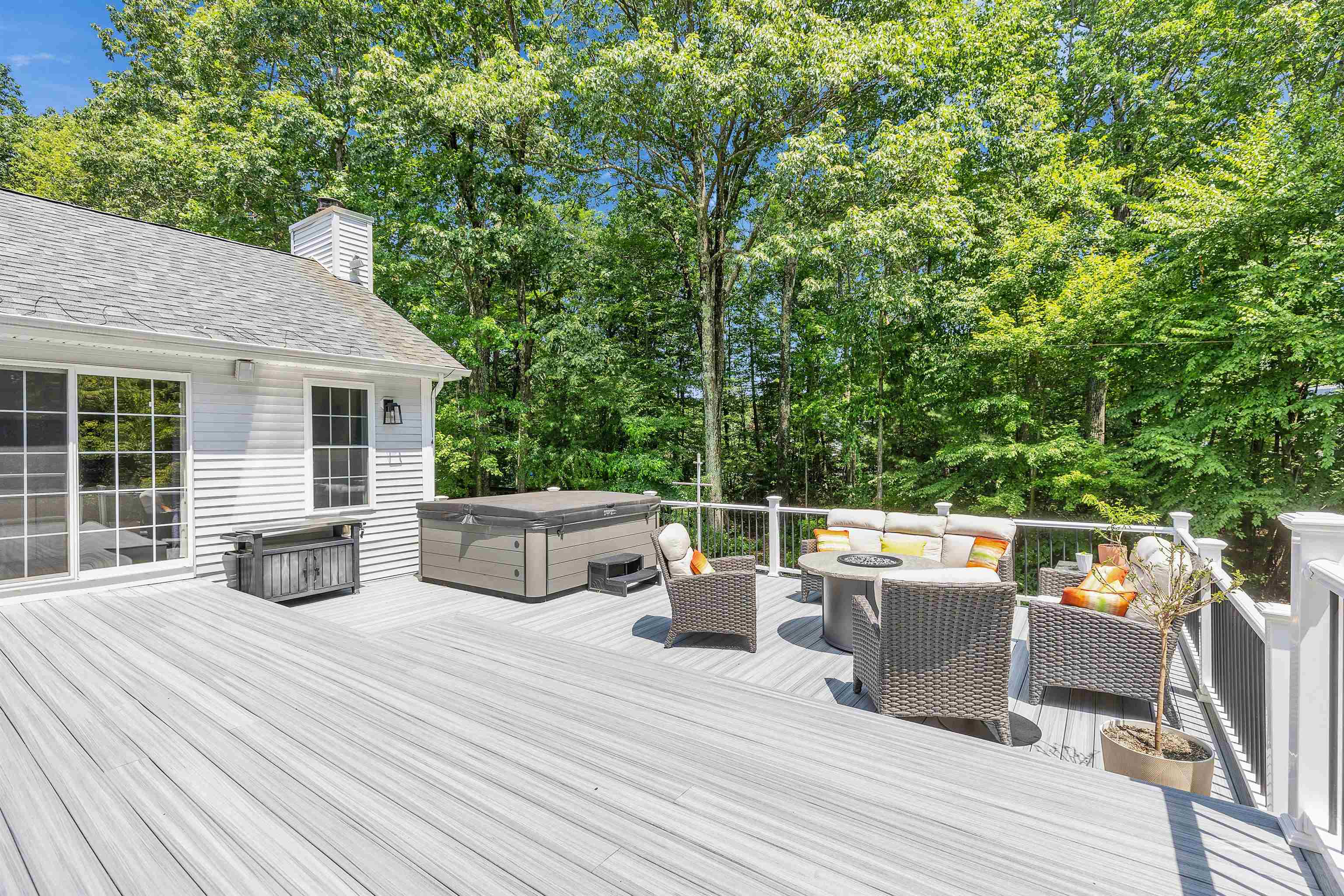 10 Quarry Road Hooksett, NH 03106 - Photo 5 of 59
