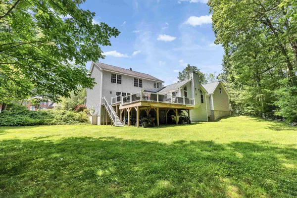 $995,000 | 10 Quarry Road, Hooksett, NH 03106