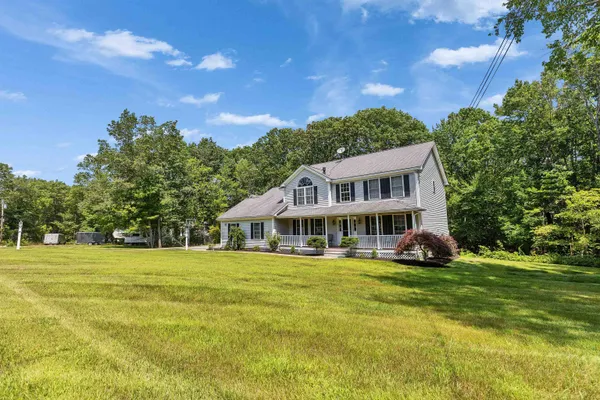 $995,000 | 10 Quarry Road, Hooksett, NH 03106