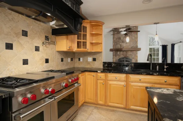 $995,000 | 10 Quarry Road, Hooksett, NH 03106