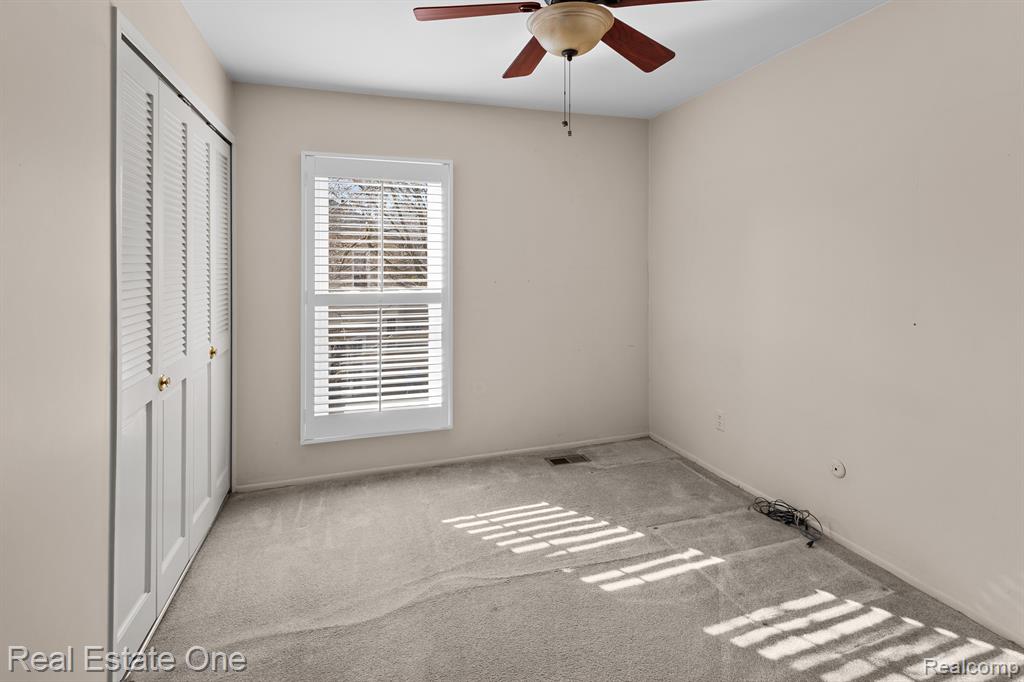 1243 Candlestick Lane Rochester, MI 48306 - Photo 20 of 32