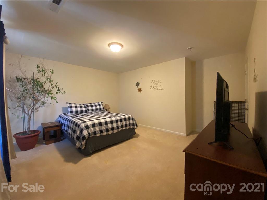 1220 Catawba Run Road Lowell, NC 28098 - Photo 23 of 47 Gallery Image 23